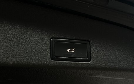 Volkswagen Touareg III, 2011 год, 1 965 000 рублей, 23 фотография