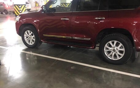 Toyota Land Cruiser 200, 2016 год, 7 099 000 рублей, 2 фотография