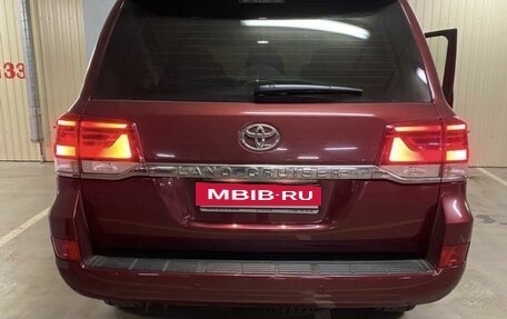 Toyota Land Cruiser 200, 2016 год, 7 099 000 рублей, 3 фотография