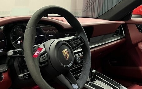 Porsche 911, 2021 год, 18 954 000 рублей, 13 фотография