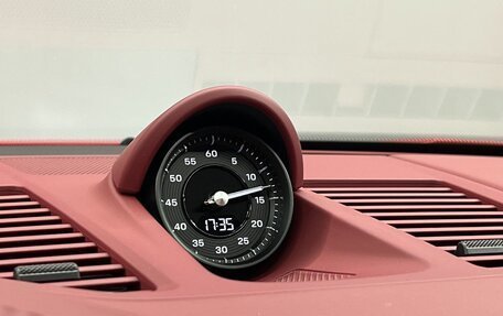 Porsche 911, 2021 год, 18 954 000 рублей, 25 фотография