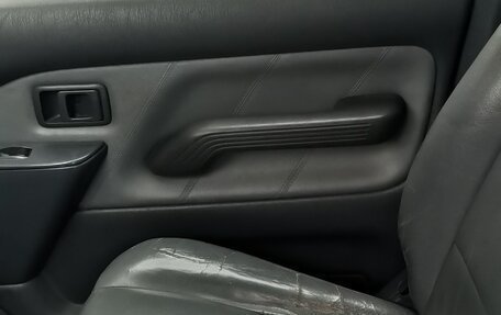 Toyota Land Cruiser Prado 90 рестайлинг, 1999 год, 800 000 рублей, 2 фотография