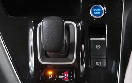 Nissan Serena IV, 2019 год, 2 199 000 рублей, 17 фотография