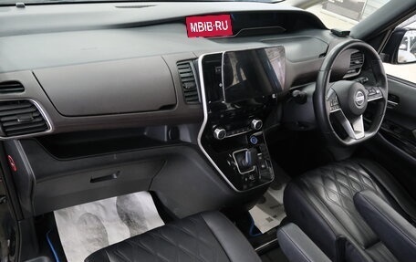 Nissan Serena IV, 2019 год, 2 199 000 рублей, 19 фотография