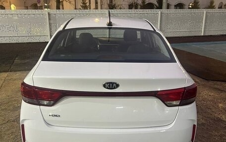 KIA Rio IV, 2021 год, 899 000 рублей, 11 фотография