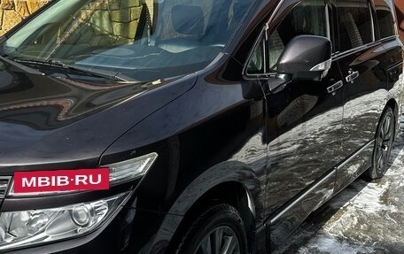 Nissan Elgrand III, 2010 год, 2 500 000 рублей, 3 фотография