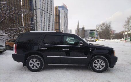 Cadillac Escalade III, 2007 год, 1 750 000 рублей, 8 фотография
