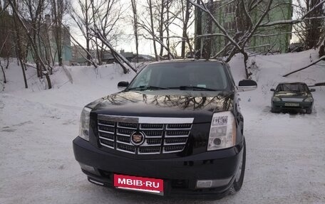 Cadillac Escalade III, 2007 год, 1 750 000 рублей, 9 фотография