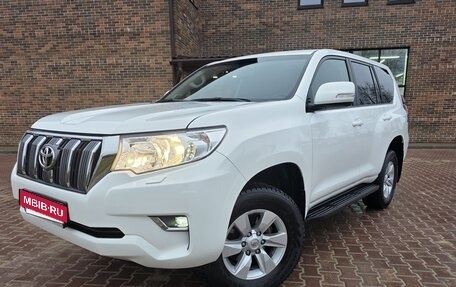 Toyota Land Cruiser Prado 150 рестайлинг 2, 2021 год, 4 600 000 рублей, 8 фотография