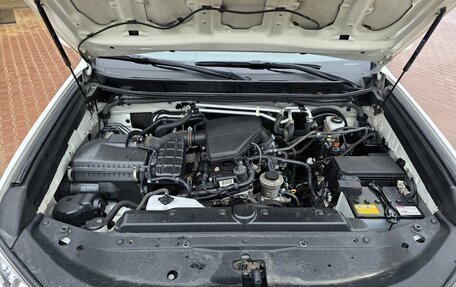 Toyota Land Cruiser Prado 150 рестайлинг 2, 2021 год, 4 600 000 рублей, 29 фотография