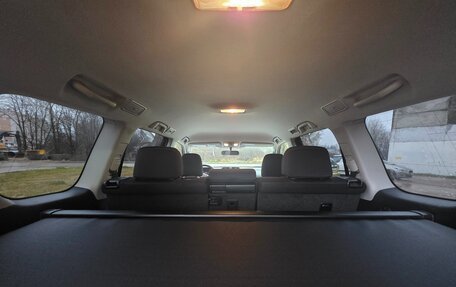 Toyota Land Cruiser Prado 150 рестайлинг 2, 2021 год, 4 600 000 рублей, 28 фотография