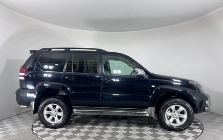 Toyota Land Cruiser Prado 120 рестайлинг, 2006 год, 1 720 000 рублей, 8 фотография