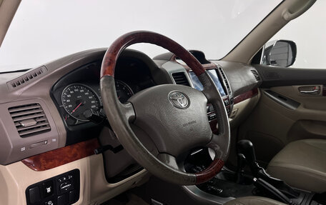 Toyota Land Cruiser Prado 120 рестайлинг, 2006 год, 1 720 000 рублей, 12 фотография