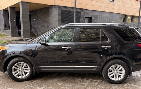 Ford Explorer VI, 2013 год, 1 950 000 рублей, 3 фотография