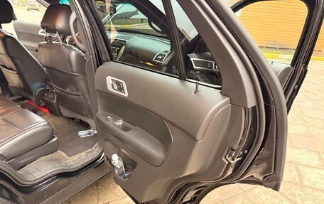 Ford Explorer VI, 2013 год, 1 950 000 рублей, 17 фотография