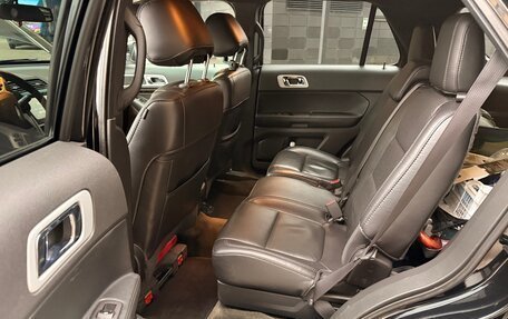 Ford Explorer VI, 2013 год, 1 950 000 рублей, 13 фотография