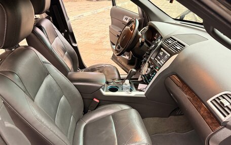 Ford Explorer VI, 2013 год, 1 950 000 рублей, 18 фотография