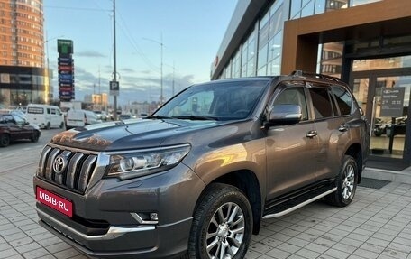 Toyota Land Cruiser Prado 150 рестайлинг 2, 2018 год, 4 950 000 рублей, 1 фотография