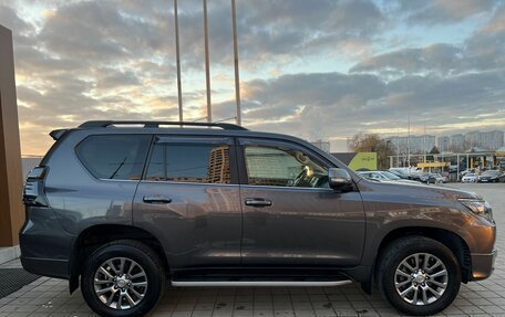 Toyota Land Cruiser Prado 150 рестайлинг 2, 2018 год, 4 950 000 рублей, 4 фотография