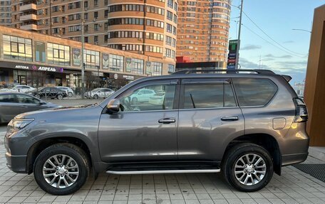 Toyota Land Cruiser Prado 150 рестайлинг 2, 2018 год, 4 950 000 рублей, 7 фотография