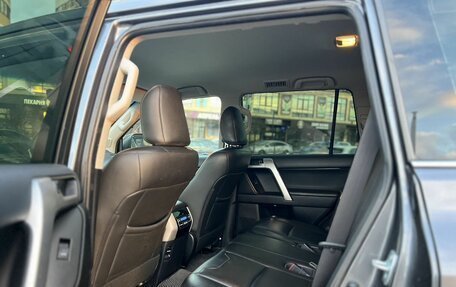 Toyota Land Cruiser Prado 150 рестайлинг 2, 2018 год, 4 950 000 рублей, 20 фотография