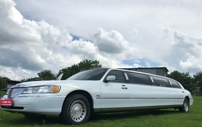 Lincoln Town Car III рестайлинг, 2001 год, 550 000 рублей, 1 фотография