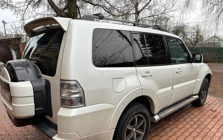 Mitsubishi Pajero IV, 2014 год, 3 000 000 рублей, 5 фотография