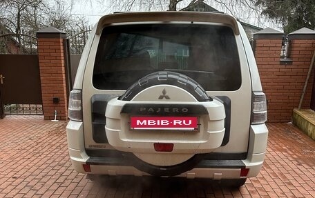 Mitsubishi Pajero IV, 2014 год, 3 000 000 рублей, 6 фотография