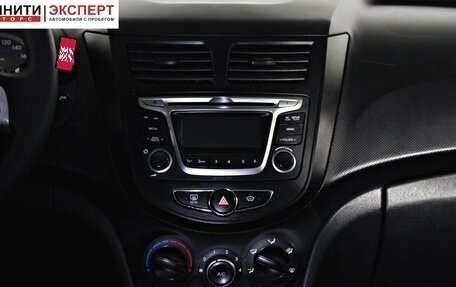 Hyundai Solaris II рестайлинг, 2015 год, 967 000 рублей, 13 фотография