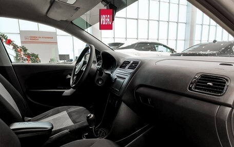 Volkswagen Polo VI (EU Market), 2013 год, 650 000 рублей, 15 фотография