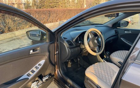 Hyundai Solaris II рестайлинг, 2016 год, 1 300 000 рублей, 5 фотография