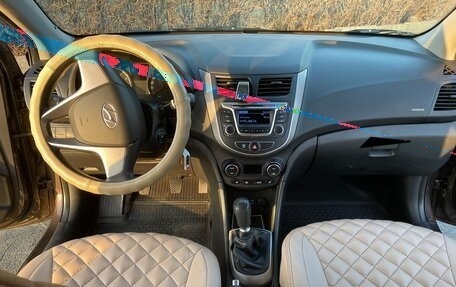 Hyundai Solaris II рестайлинг, 2016 год, 1 300 000 рублей, 10 фотография