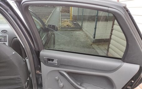 Ford Focus II рестайлинг, 2005 год, 350 000 рублей, 15 фотография