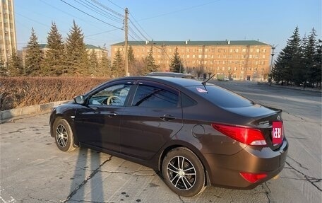 Hyundai Solaris II рестайлинг, 2016 год, 1 300 000 рублей, 4 фотография