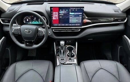 Toyota Highlander, 2025 год, 5 690 000 рублей, 10 фотография