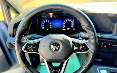 Volkswagen Golf VIII, 2022 год, 2 200 000 рублей, 9 фотография