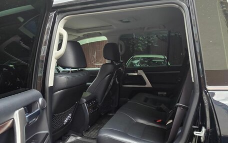 Toyota Land Cruiser 200, 2015 год, 7 800 000 рублей, 5 фотография