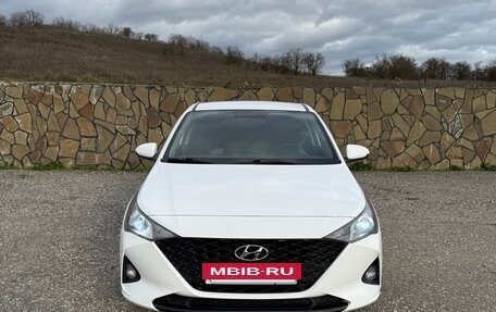 Hyundai Solaris II рестайлинг, 2021 год, 1 250 000 рублей, 2 фотография