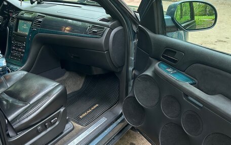 Cadillac Escalade III, 2007 год, 1 550 000 рублей, 16 фотография