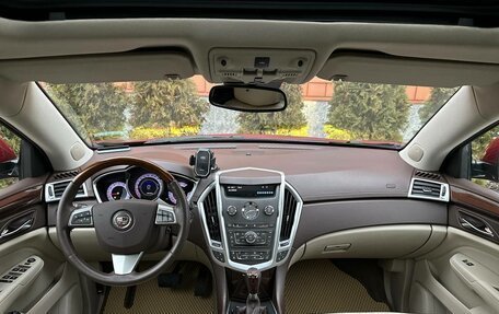 Cadillac SRX II рестайлинг, 2010 год, 1 090 000 рублей, 9 фотография