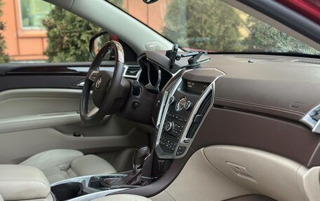 Cadillac SRX II рестайлинг, 2010 год, 1 090 000 рублей, 13 фотография