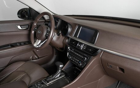 KIA Optima IV, 2018 год, 2 134 800 рублей, 8 фотография