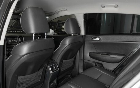 KIA Sportage IV рестайлинг, 2018 год, 2 427 400 рублей, 10 фотография