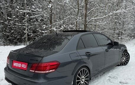 Mercedes-Benz E-Класс, 2010 год, 2 450 000 рублей, 1 фотография