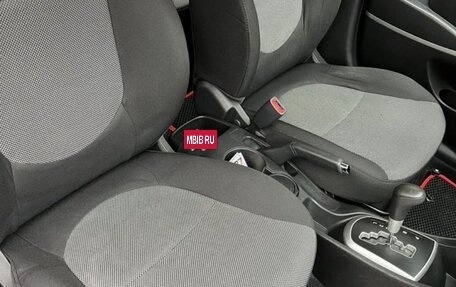 Hyundai Solaris II рестайлинг, 2011 год, 800 000 рублей, 7 фотография