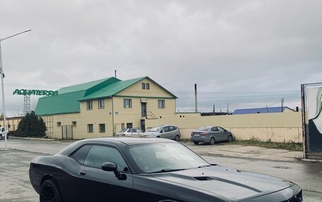 Dodge Challenger III рестайлинг 2, 2010 год, 2 300 000 рублей, 9 фотография