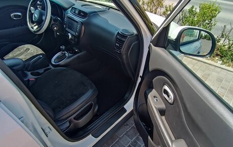 KIA Soul II рестайлинг, 2018 год, 1 840 000 рублей, 14 фотография