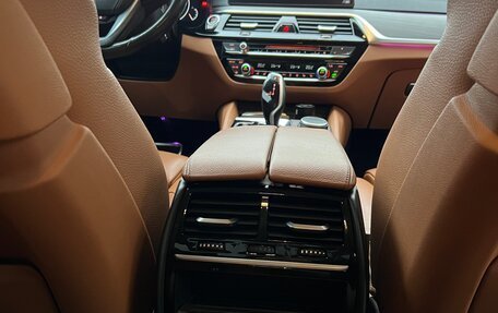 BMW 5 серия, 2019 год, 3 900 000 рублей, 10 фотография