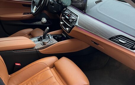 BMW 5 серия, 2019 год, 3 900 000 рублей, 13 фотография