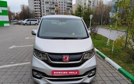 Honda Stepwgn IV, 2016 год, 2 200 000 рублей, 3 фотография